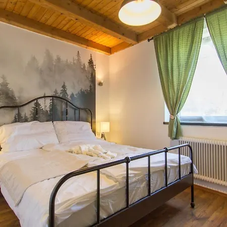 Rusztikus Apartman&spa -erdőterasz * Kehidakustány