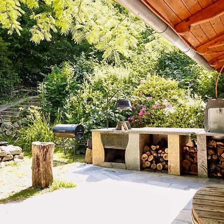 Rusztikus & -erdoterasz Vendeghaz شقة