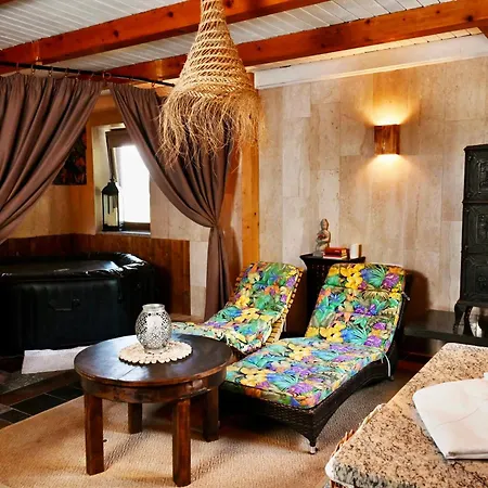 Appartamento Rusztikus Apartman&spa -erdőterasz