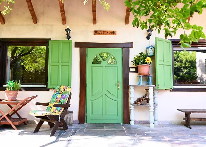 Rusztikus & -erdoterasz Vendeghaz Kehidakustány